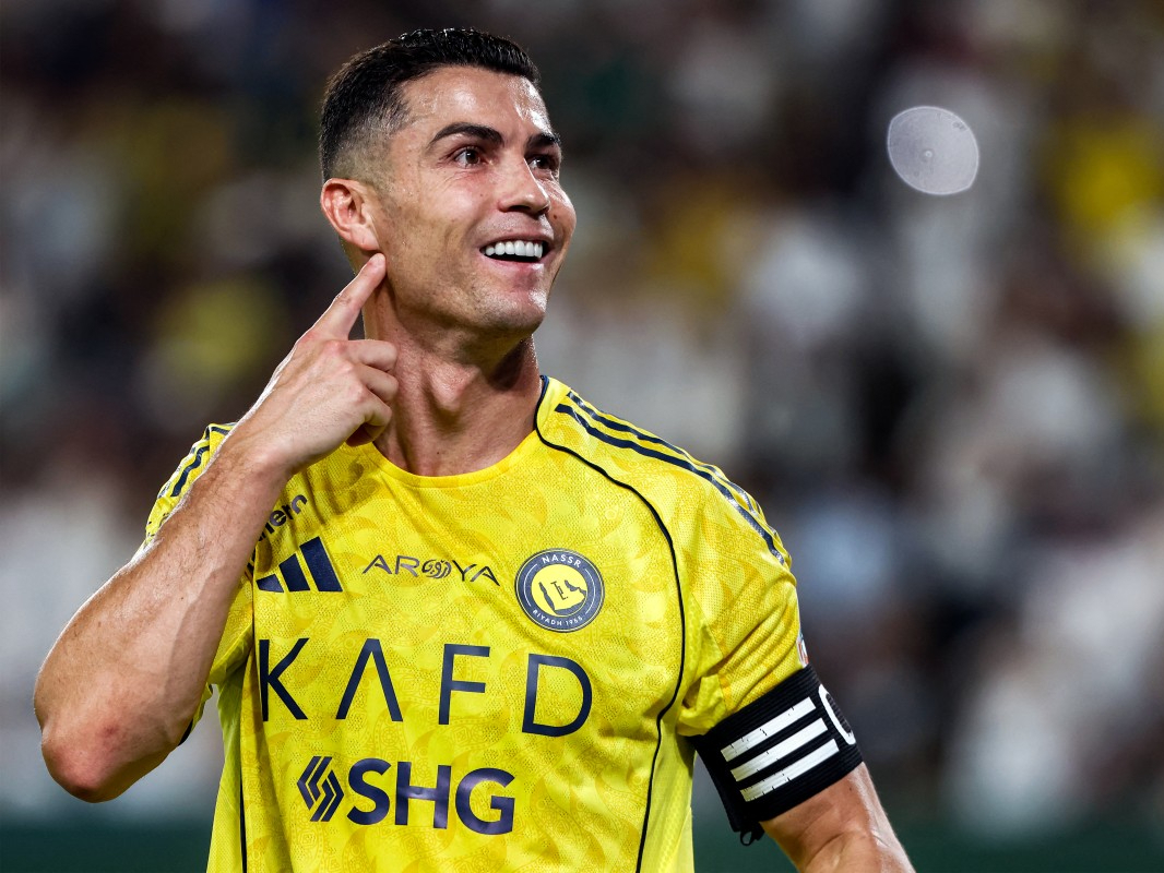  c罗在法国队比赛中关键助攻,连败引发热议的球员 